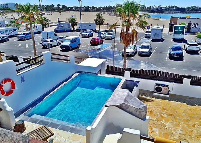 Caleta Beach House